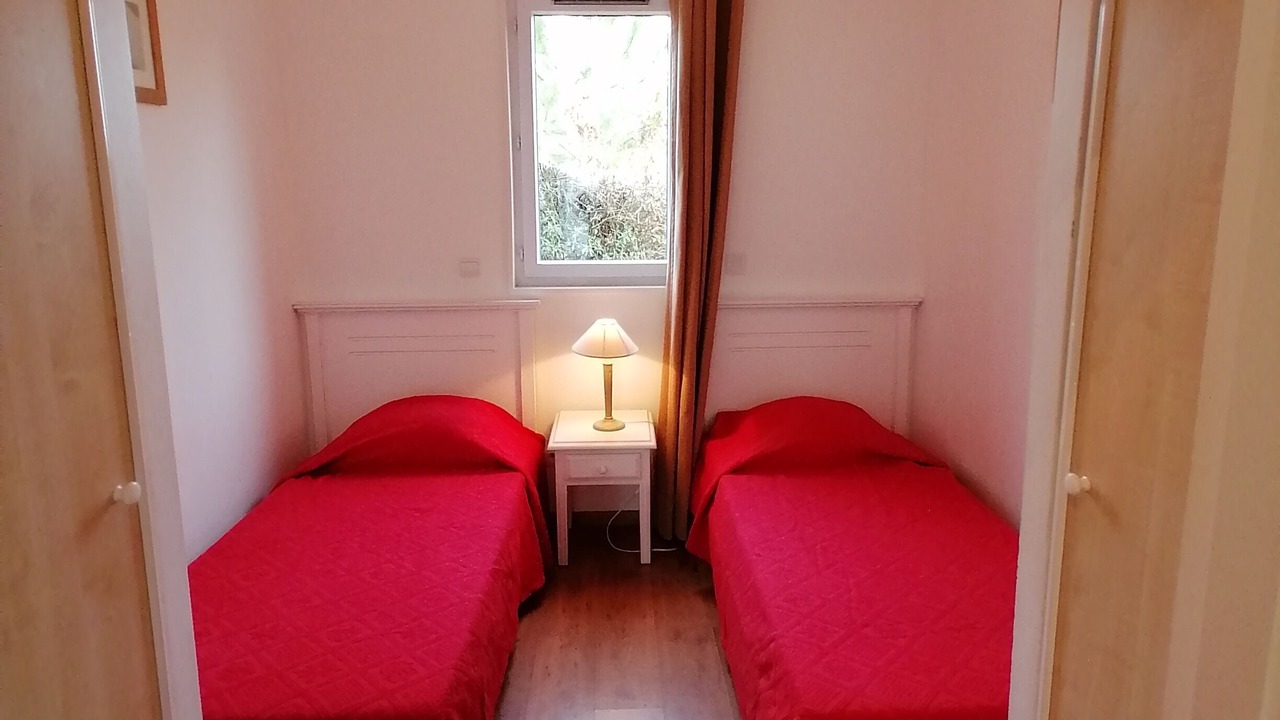 Photo of Bedroom in Parentis-en-Born
