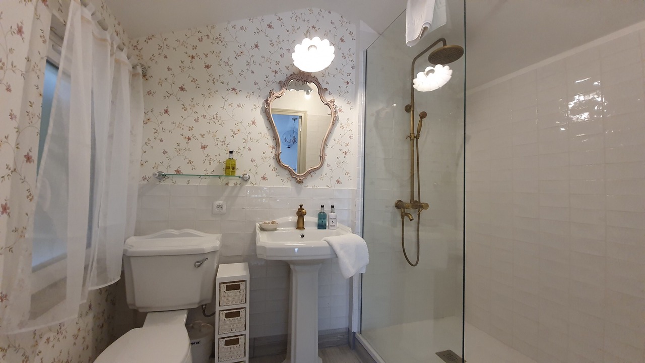 Photo of Bathroom in Epargnes