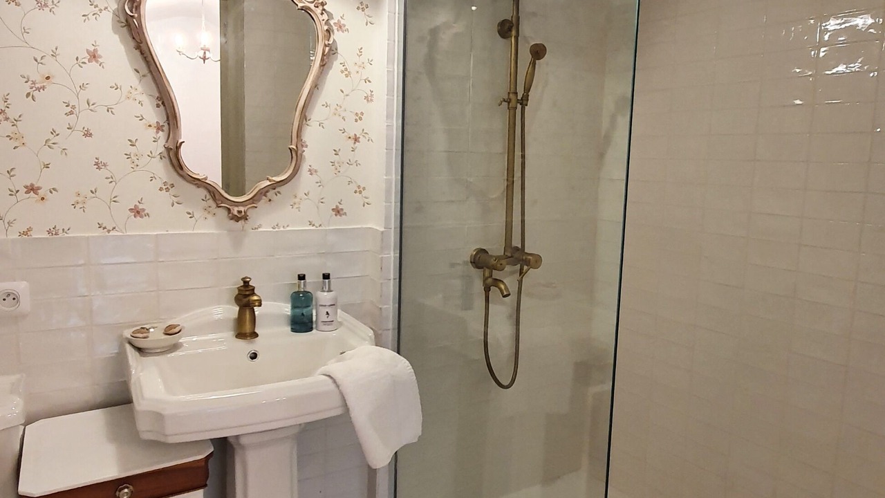 Photo of Bathroom in Epargnes
