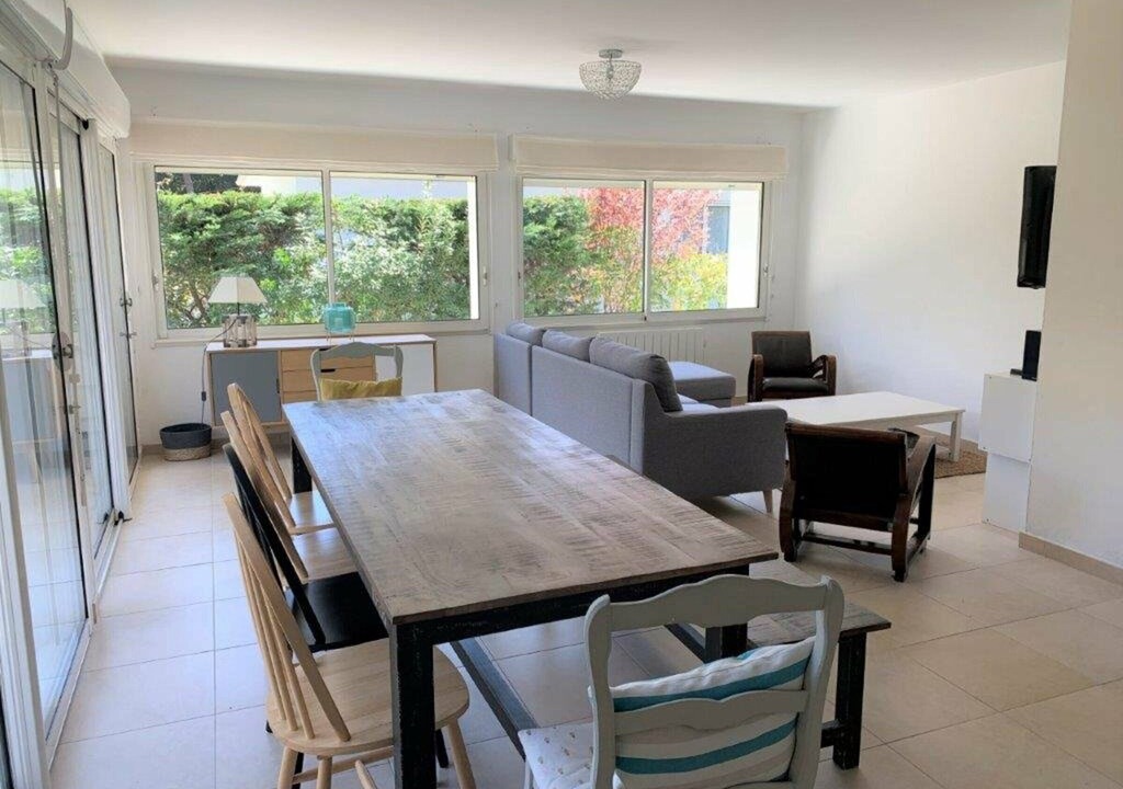 Photo of Livingroom in Saint-Georges-de-Didonne
