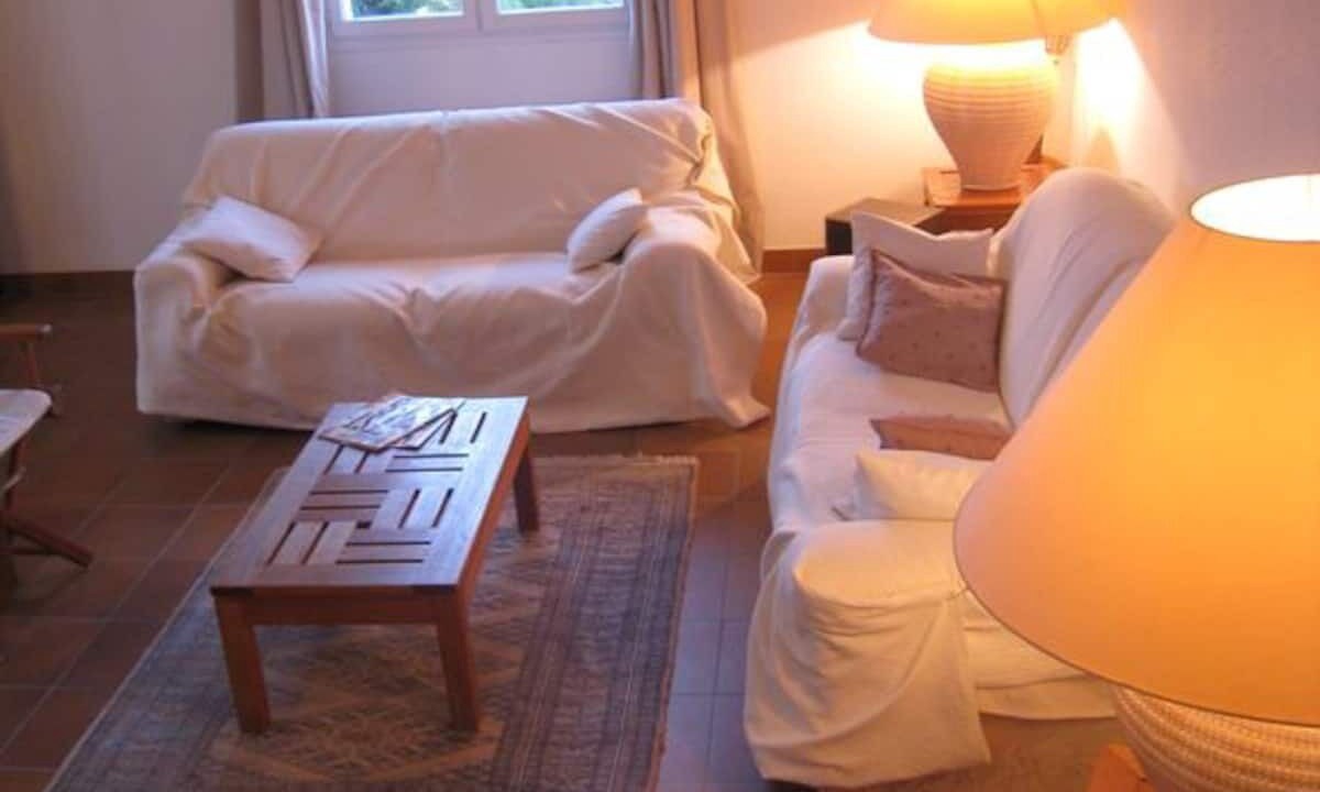 Photo of Livingroom in Aubagne