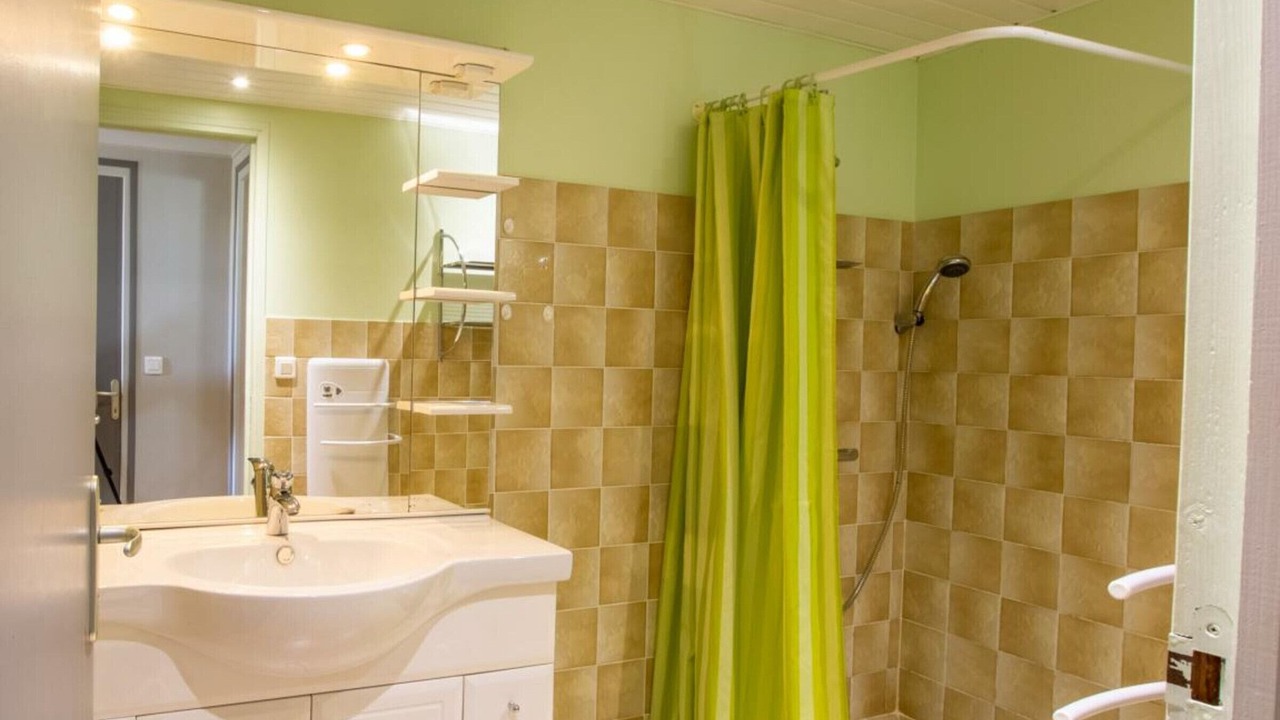 Photo of Bathroom in La Roque-Gageac