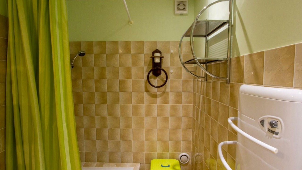 Photo of Bathroom in La Roque-Gageac