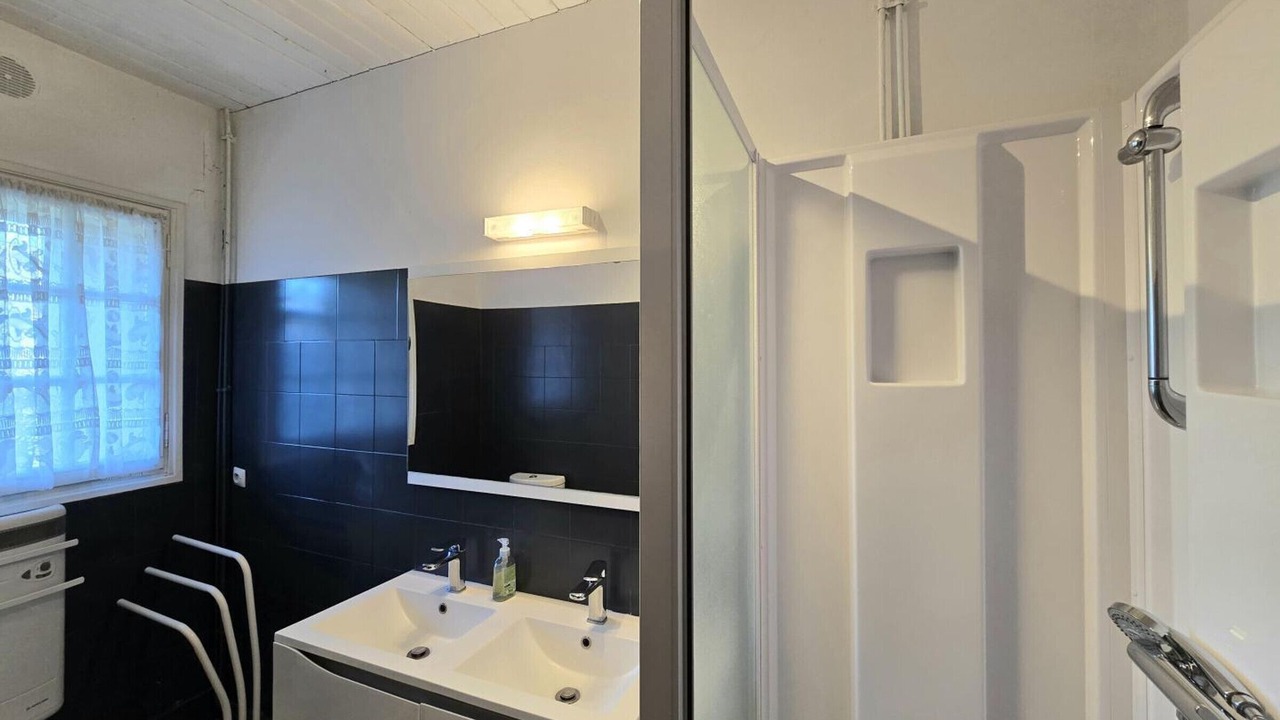 Photo of Bathroom in Mensignac