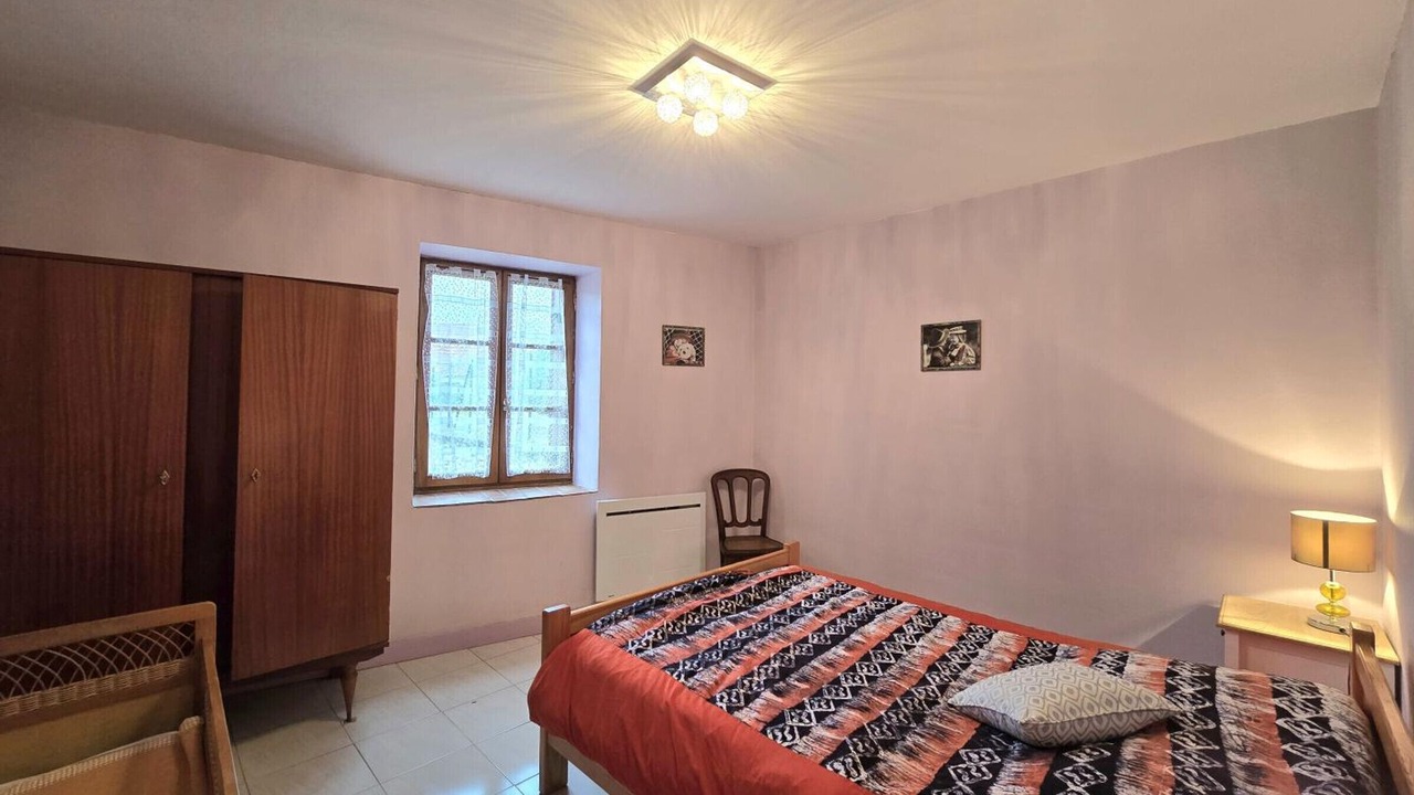 Photo of Bedroom in Coulaures