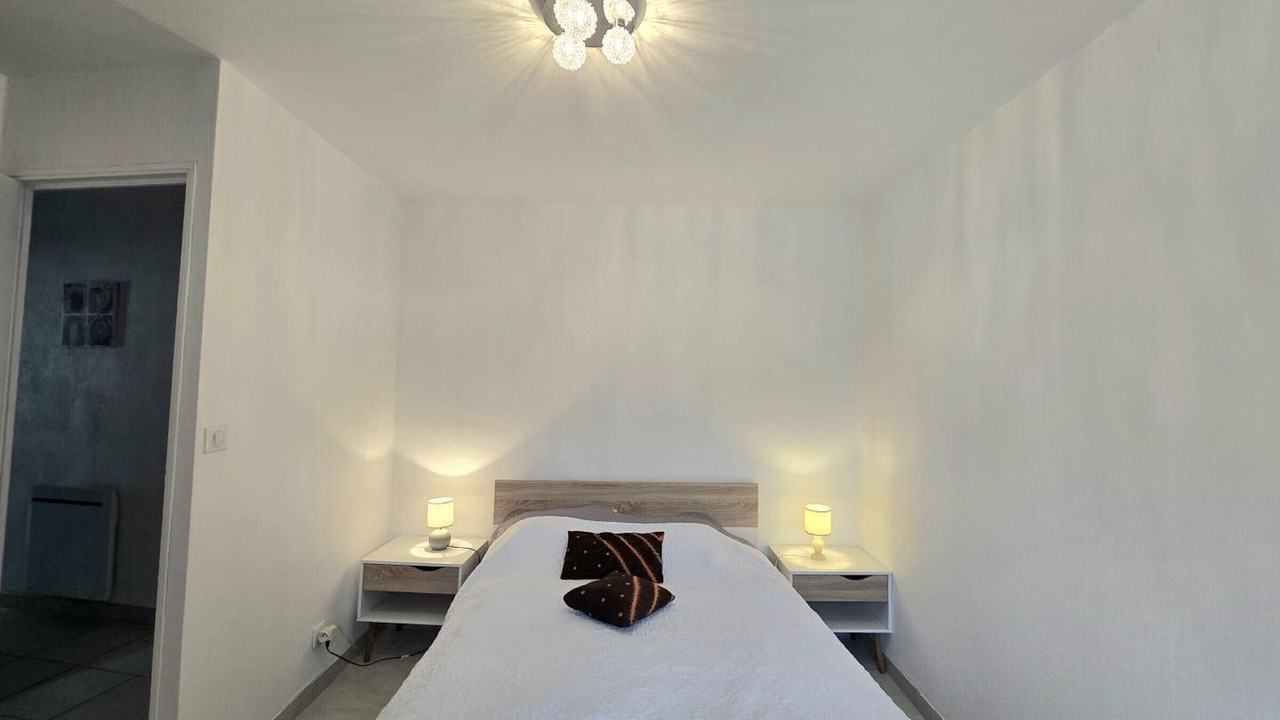 Photo of Bedroom in Coulaures