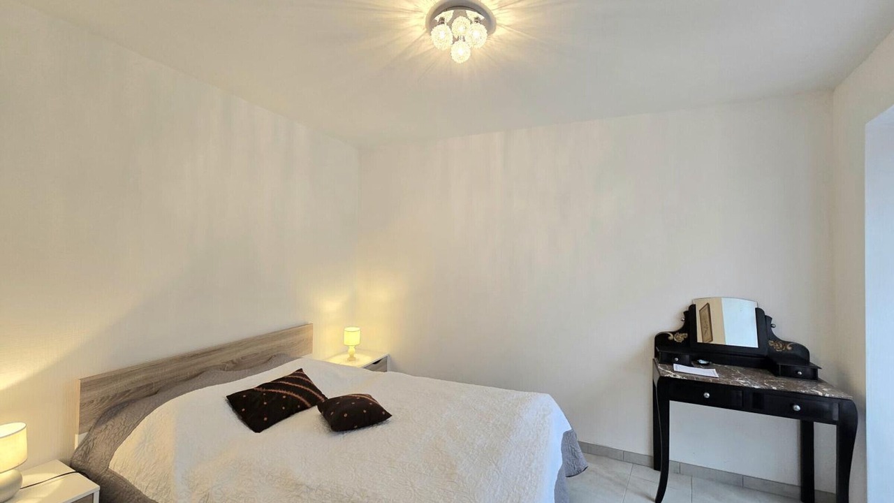 Photo of Bedroom in Coulaures