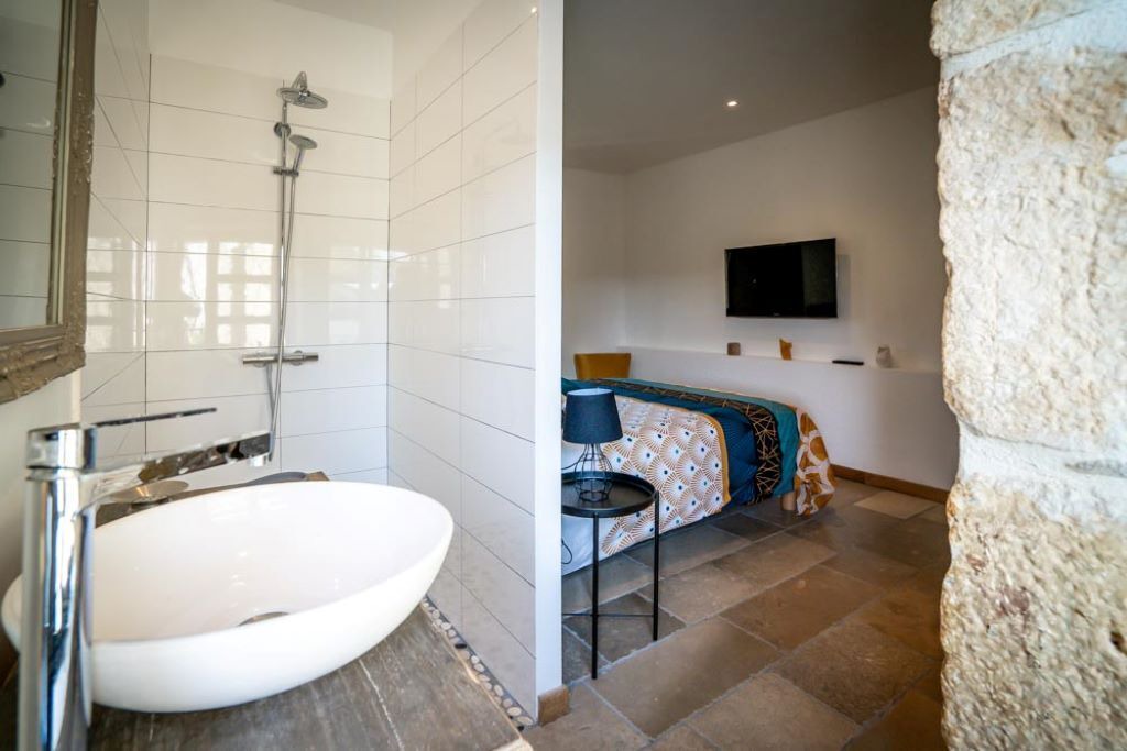 Photo of Bathroom in Saint-Cernin-de-Larche