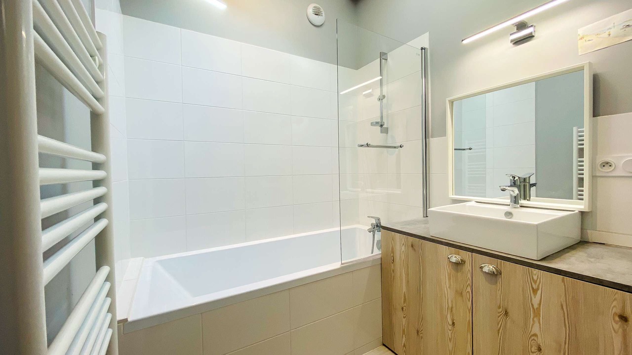 Photo of Bathroom in Le Bois-Plage-en-Re