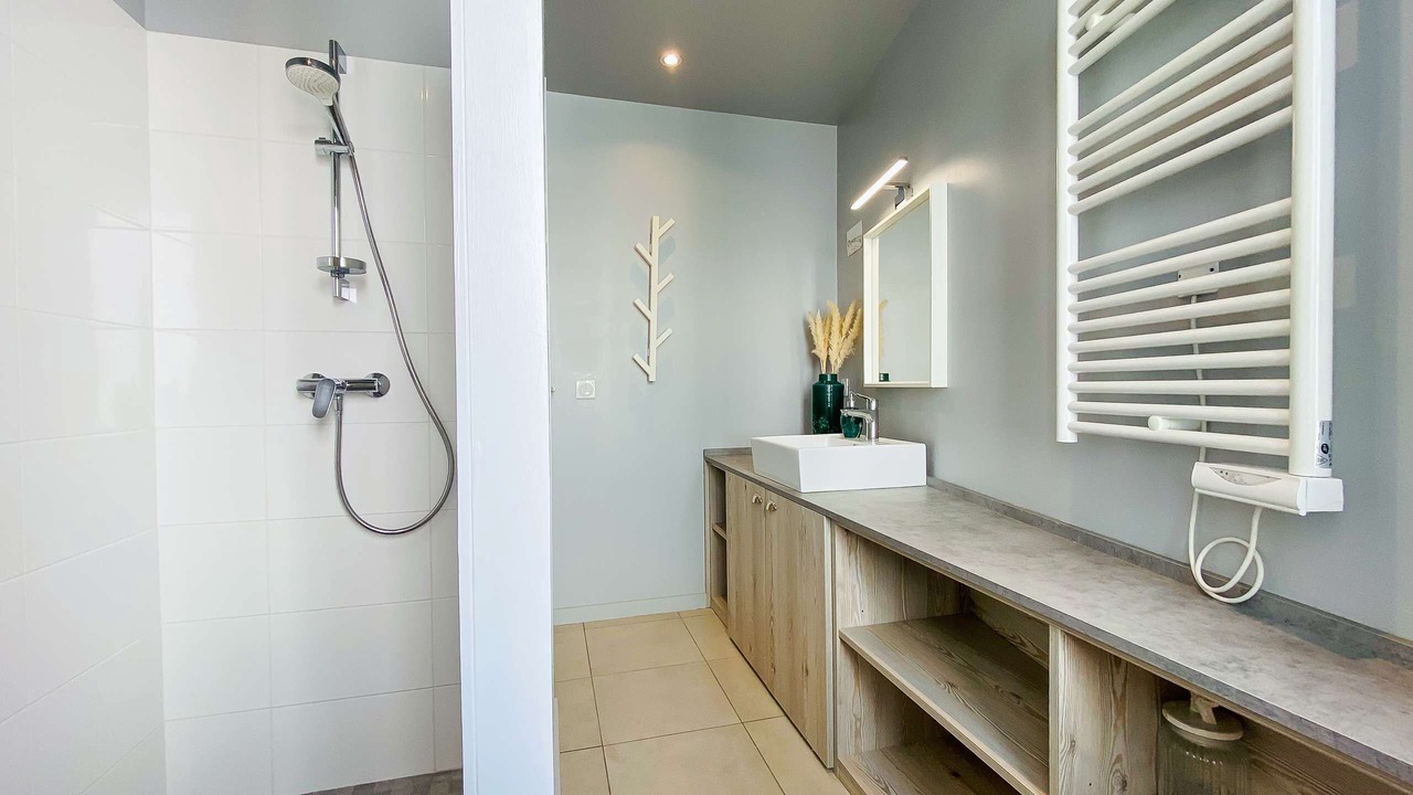 Photo of Bathroom in Le Bois-Plage-en-Re