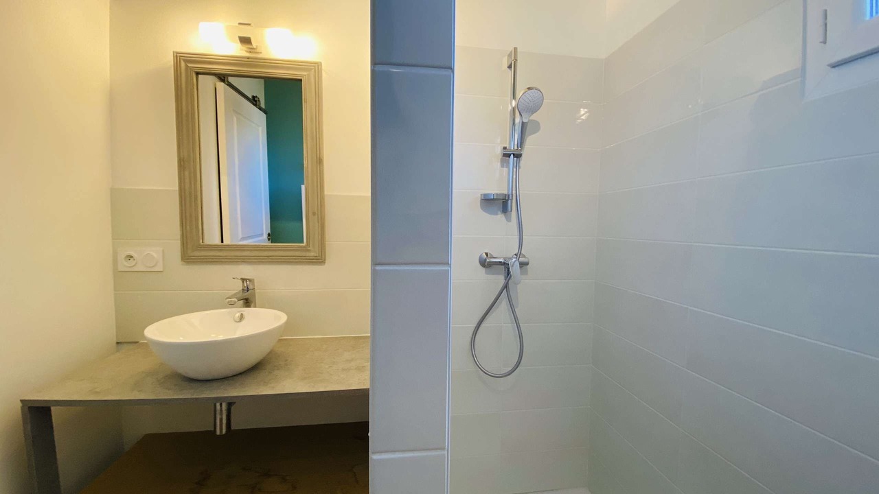 Photo of Bathroom in Le Bois-Plage-en-Re