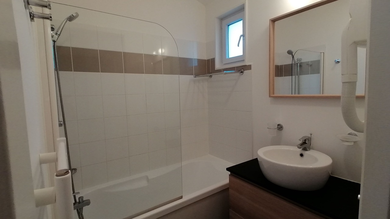 Photo of Bathroom in Parentis-en-Born