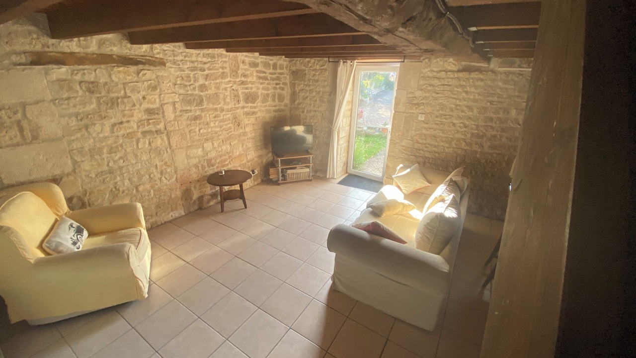 Photo of Livingroom in Duil-sur-le-Mignon