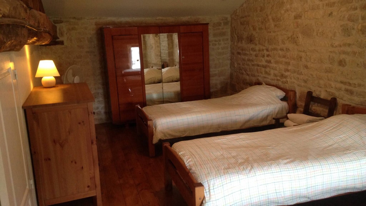 Photo of Bedroom in Duil-sur-le-Mignon
