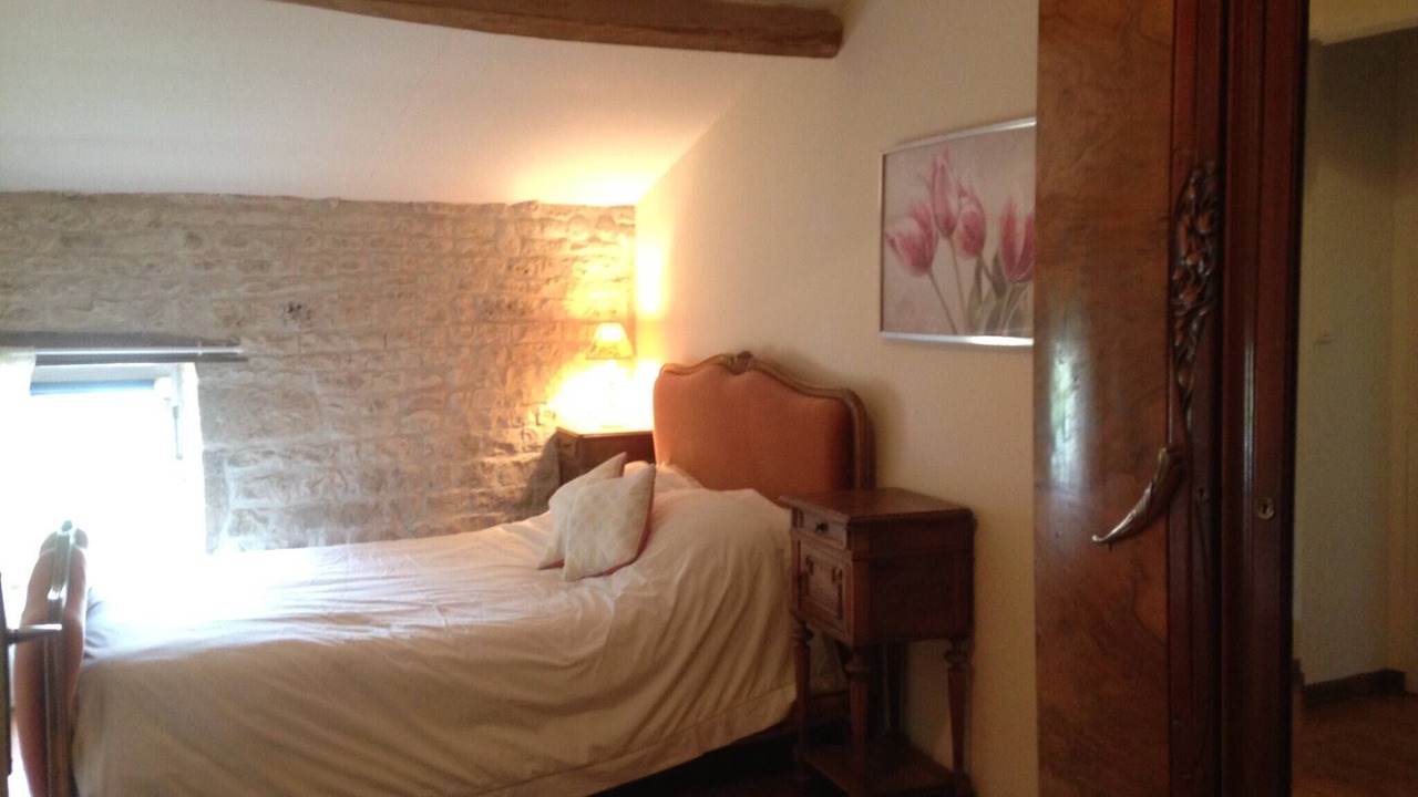 Photo of Bedroom in Duil-sur-le-Mignon