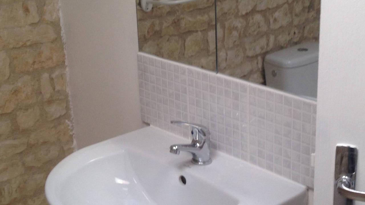 Photo of Bathroom in Duil-sur-le-Mignon