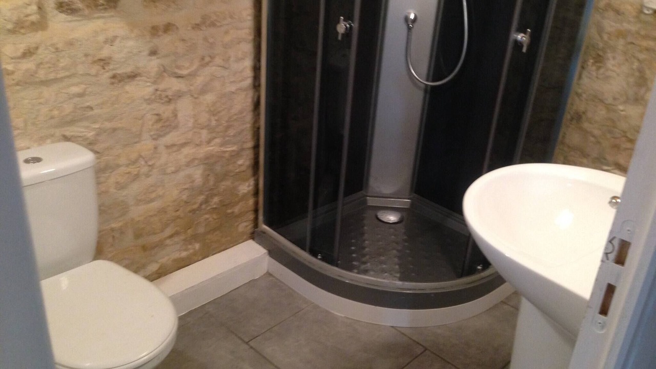 Photo of Bathroom in Duil-sur-le-Mignon