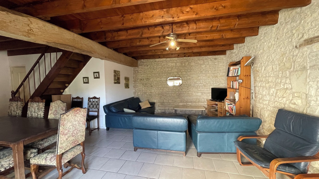 Photo of Livingroom in Duil-sur-le-Mignon