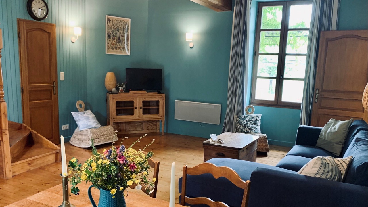 Photo of Livingroom in Cherves-Richemont