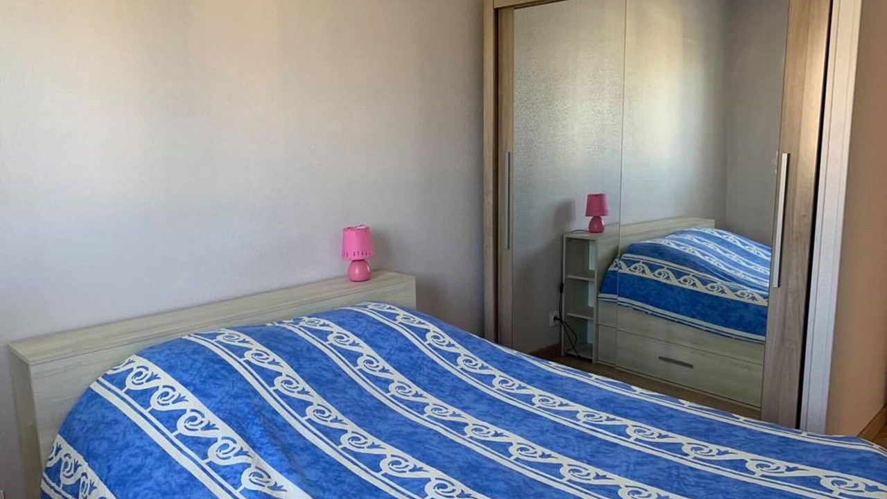 Photo of Bedroom in Parentis-en-Born