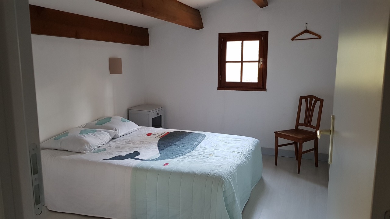 Photo of Bedroom in Domino