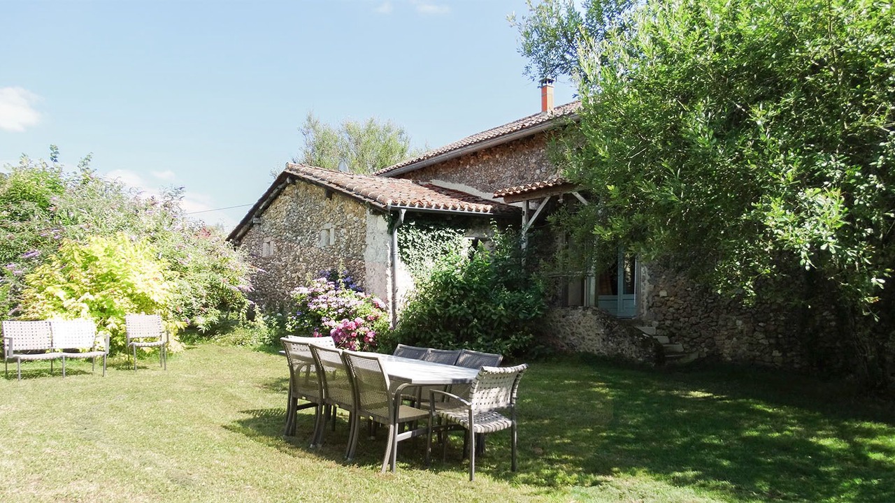 Photo of Outdoor in Bourrou