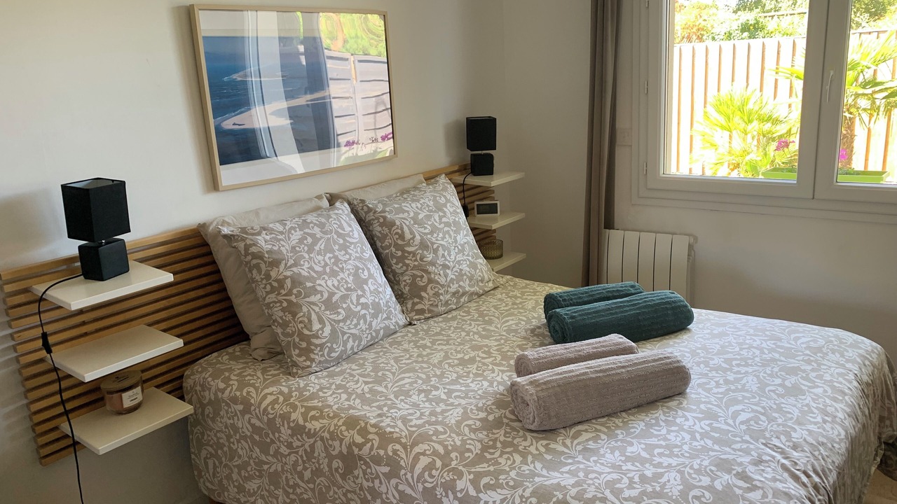 Photo of Bedroom in Andernos-les-Bains