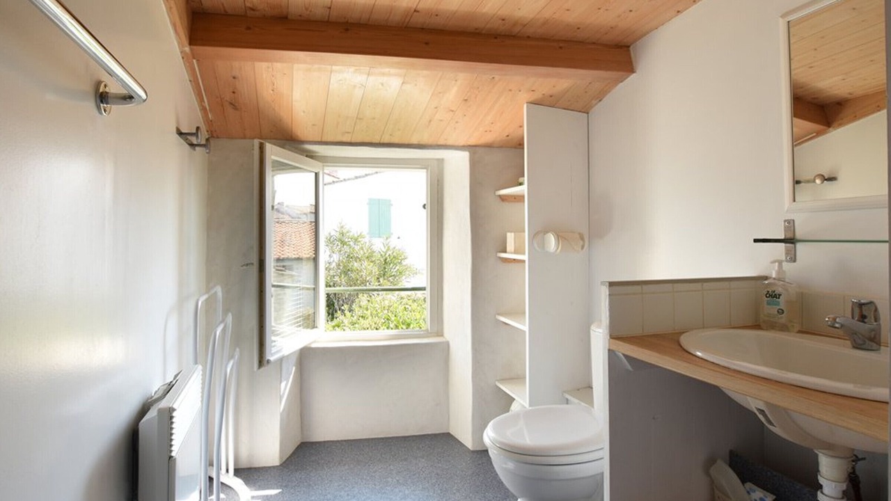 Photo of Bathroom in Saint-Clement-des-Baleines