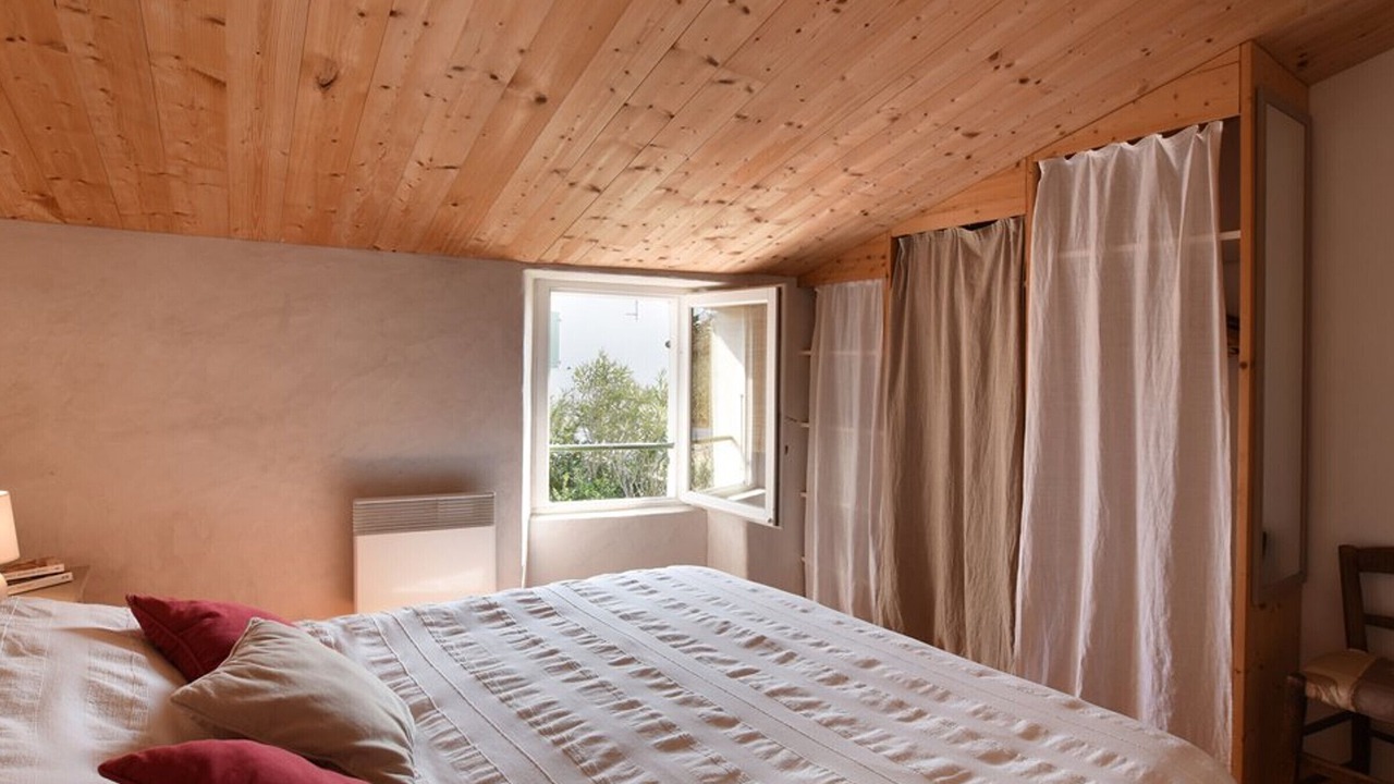 Photo of Bedroom in Saint-Clement-des-Baleines