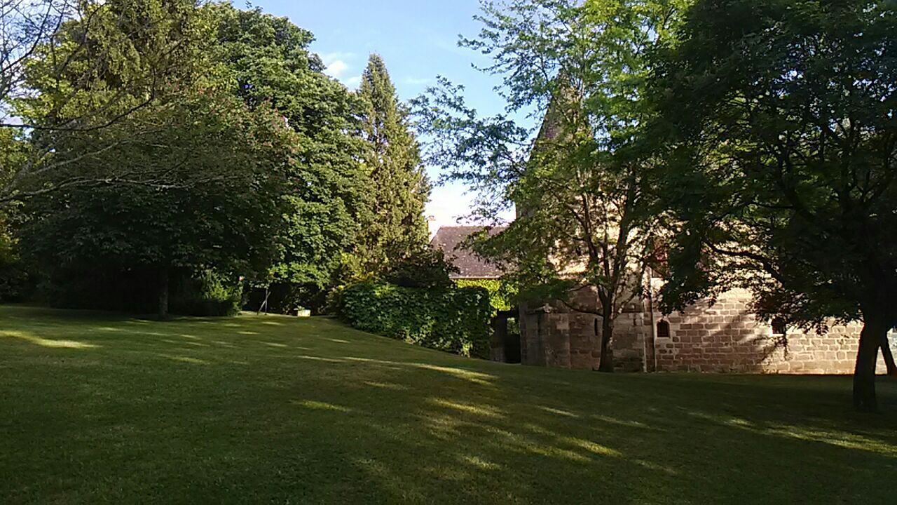 Photo of Outdoor in Ayen