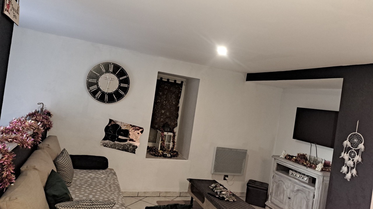Photo of Livingroom in Jayac