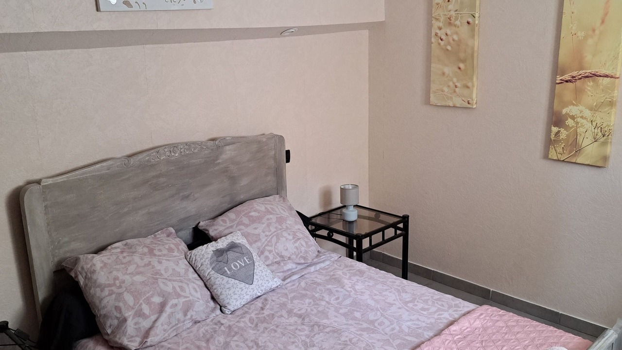 Photo of Bedroom in Jayac