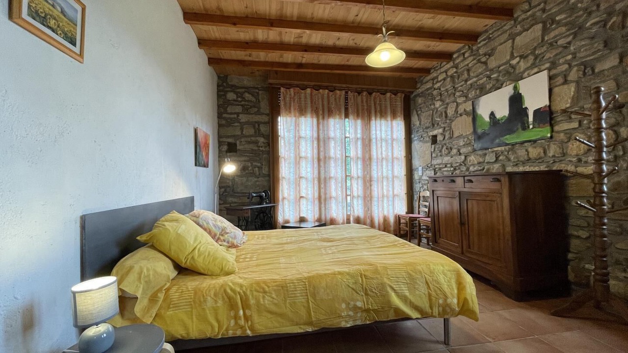 Photo of Bedroom in Asson