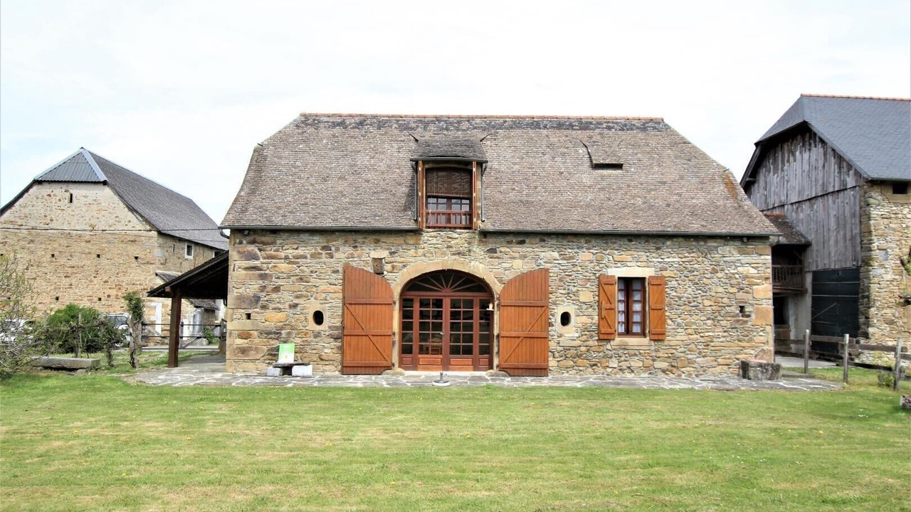 Photo of Outdoor in Asson