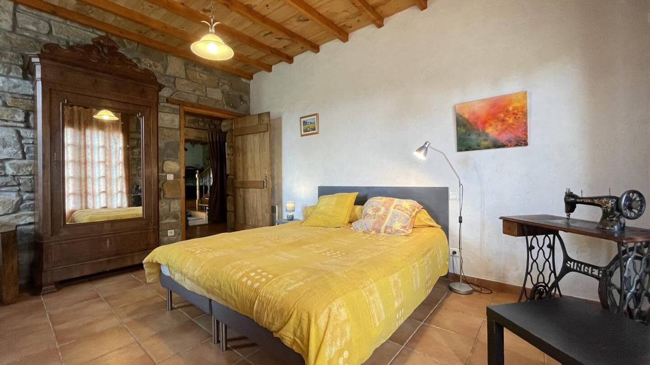 Photo of Bedroom in Asson