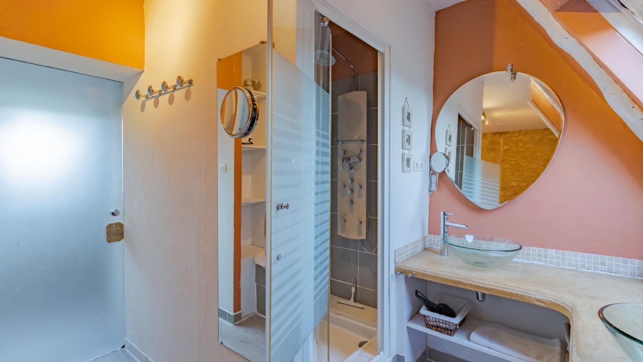 Photo of Bathroom in Sainte-Mondane