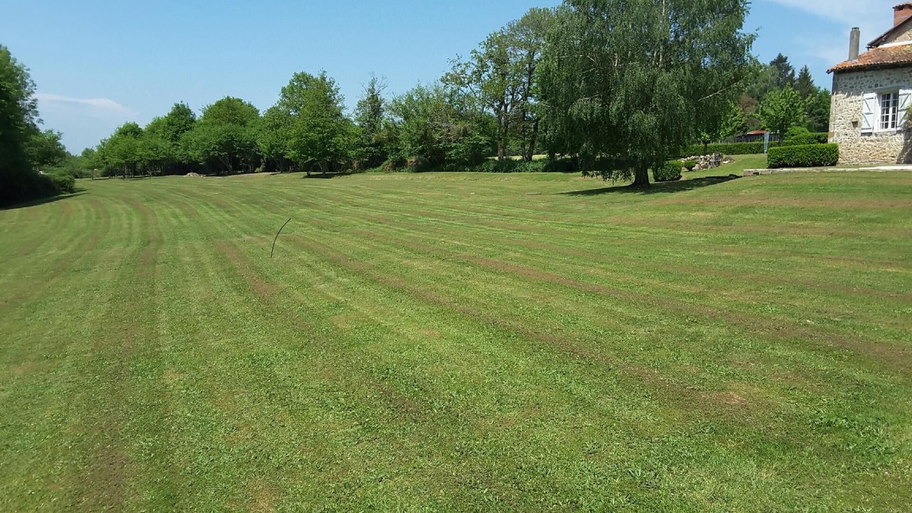 Photo of Outdoor in Saint-Barthelemy-de-Bussiere