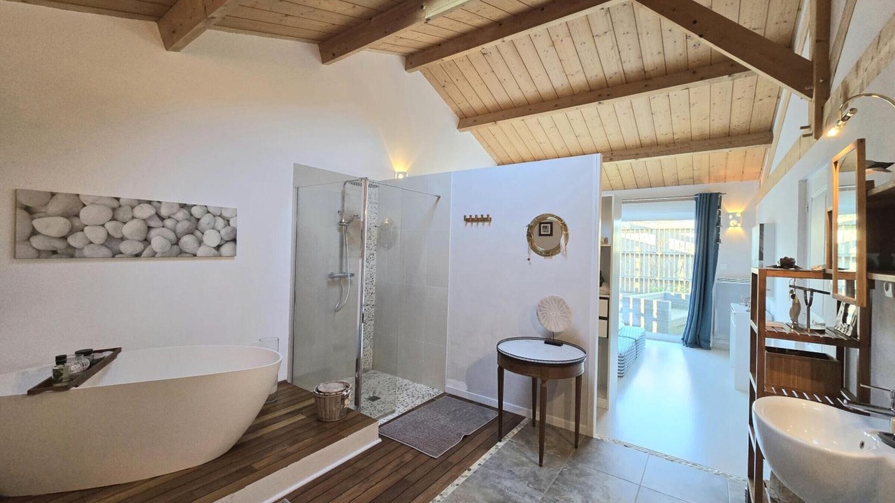 Photo of Bathroom in Montagrier