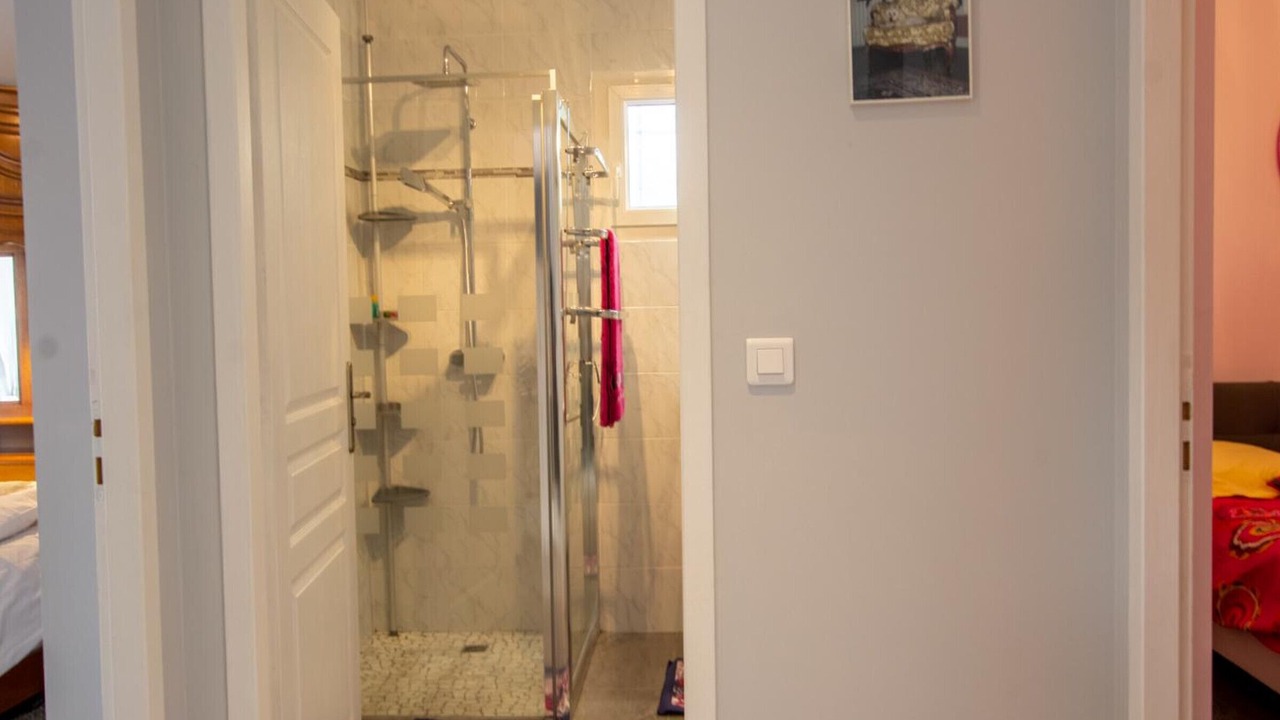 Photo of Bathroom in Champcevinel