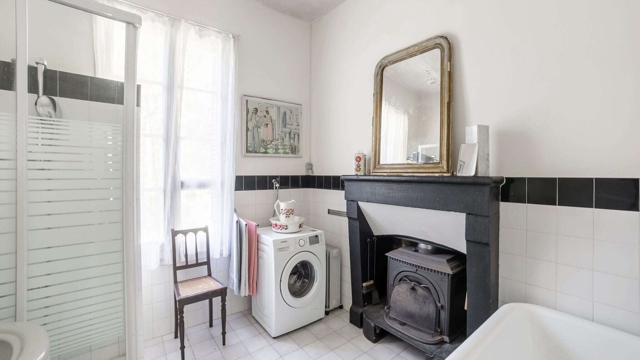 Photo of Bathroom in Jemelle