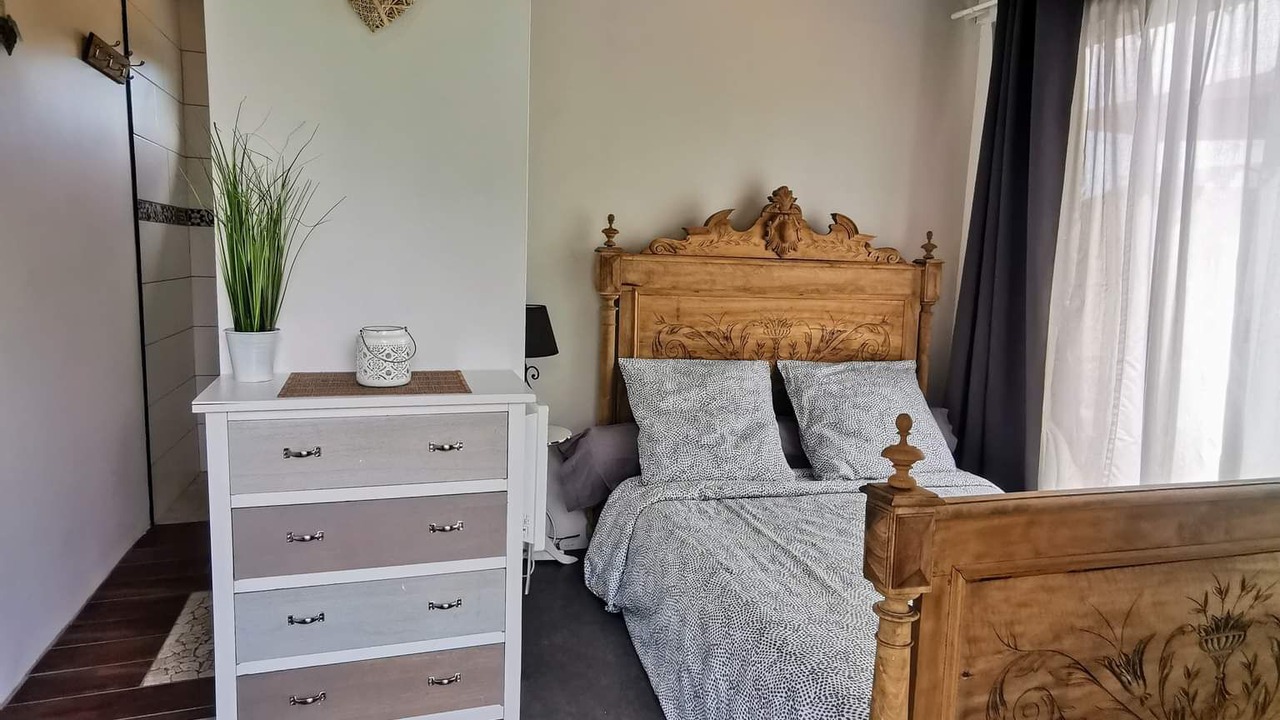Photo of Bedroom in Saint-Medard-en-Jalles