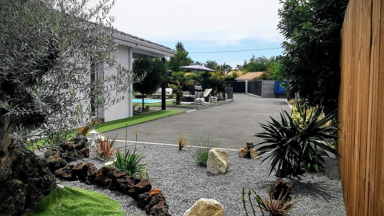 Photo of Outdoor in Saint-Medard-en-Jalles