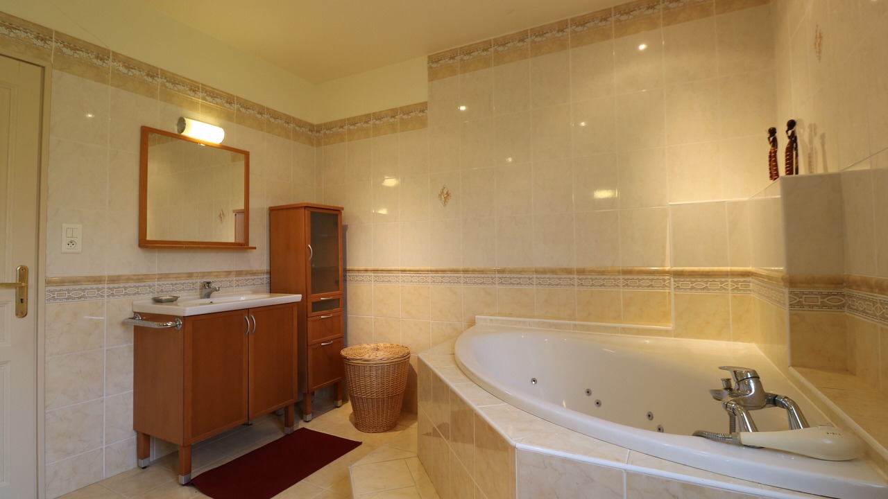 Photo of Bathroom in Castels et Bezenac