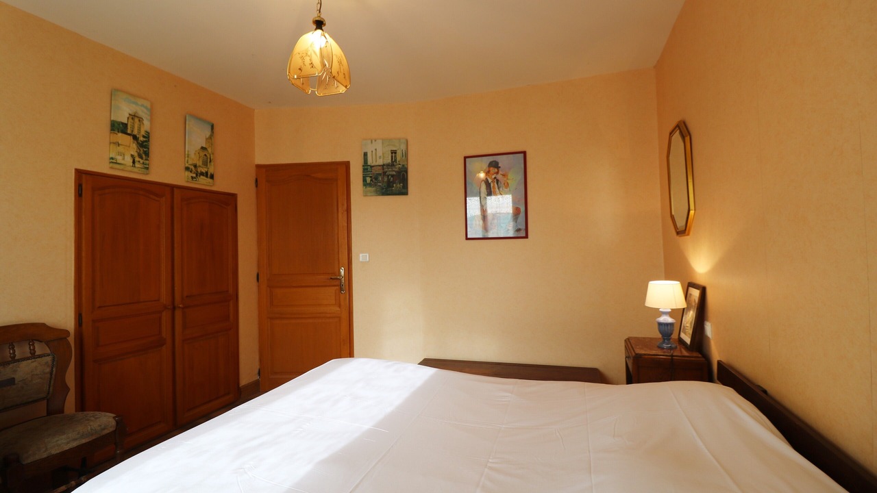 Photo of Bedroom in Castels et Bezenac