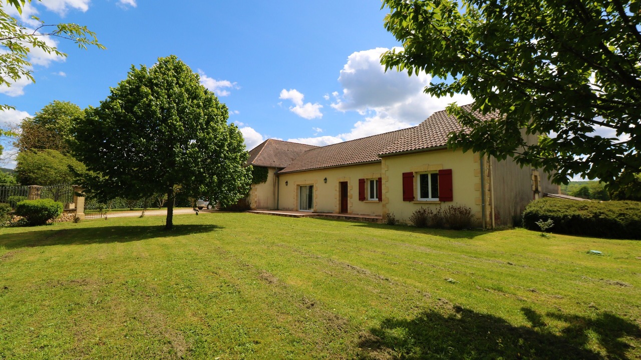 Photo of Outdoor in Castels et Bezenac