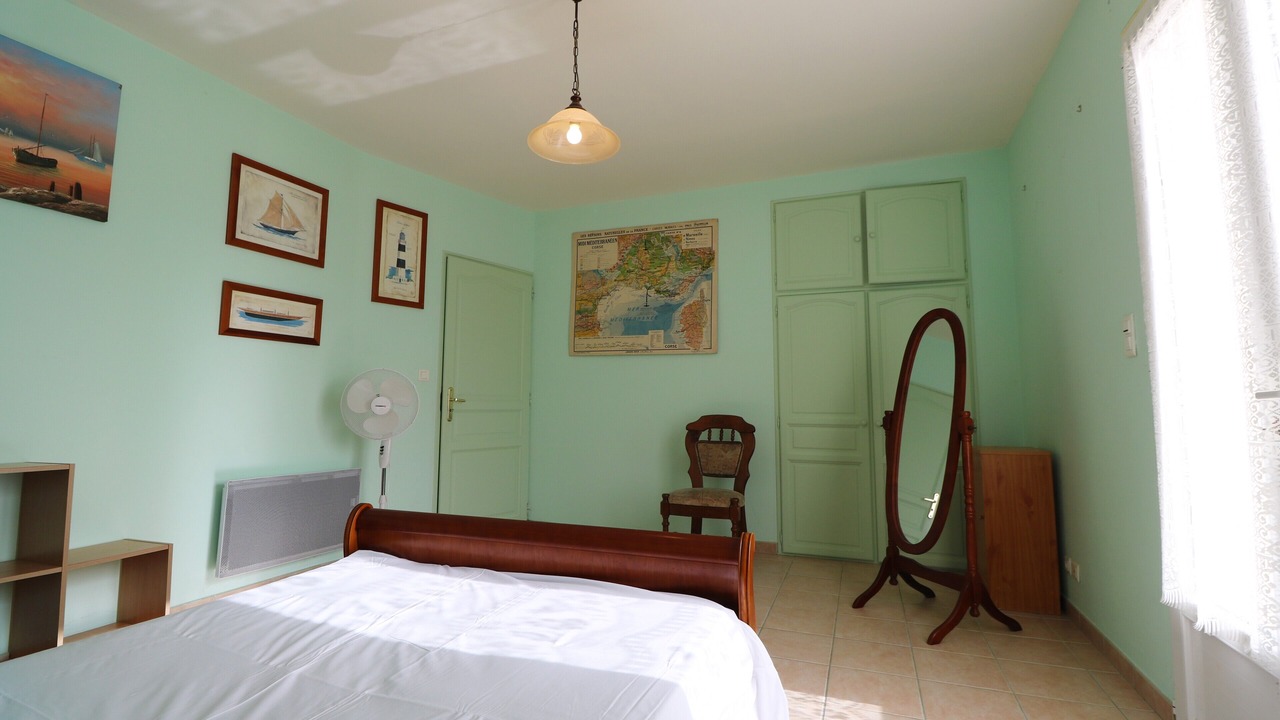 Photo of Bedroom in Castels et Bezenac