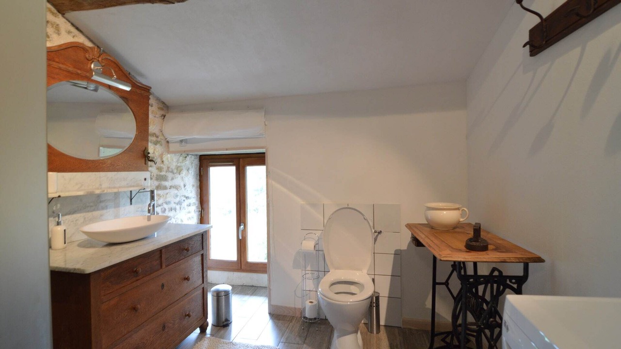 Photo of Bathroom in Saint-Jean-de-Sauves