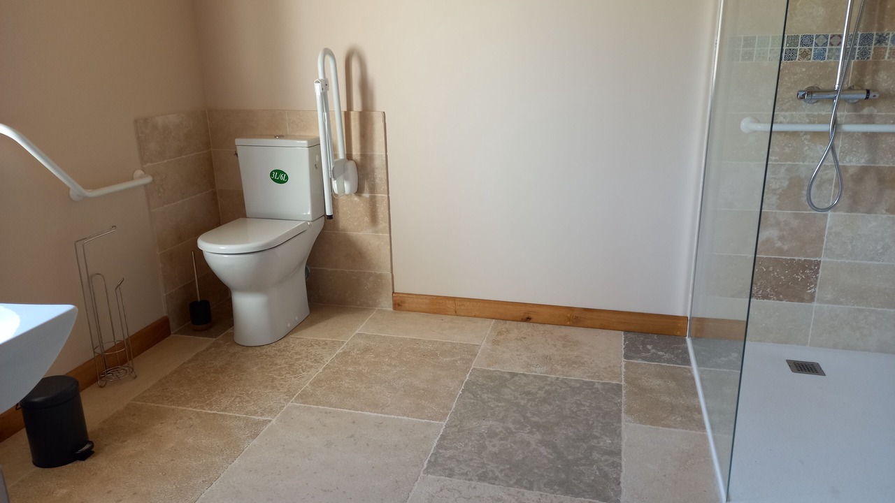 Photo of Bathroom in Saint-Martin-de-Fressengeas