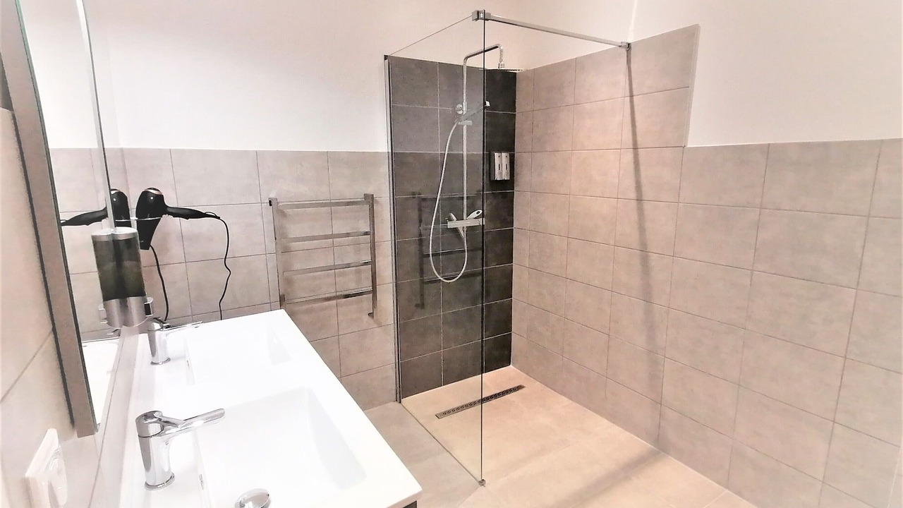 Photo of Bathroom in Guillac