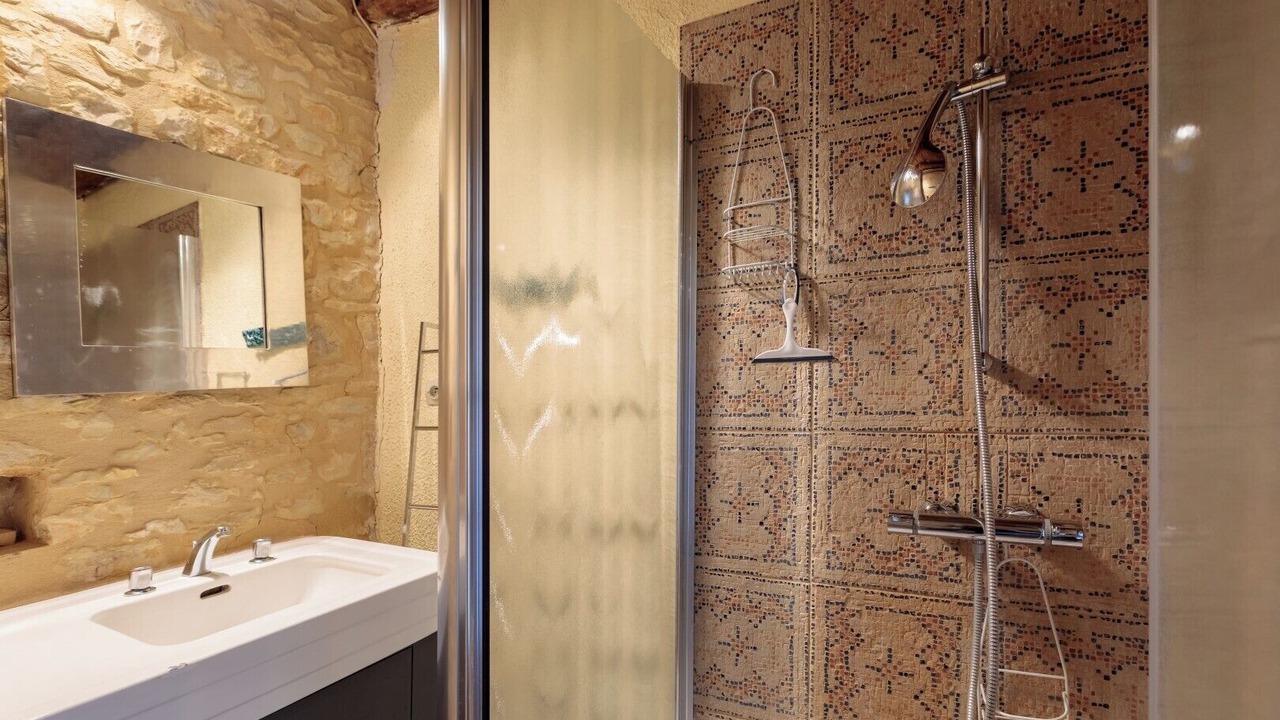 Photo of Bathroom in Saint-Aubin-de-Nabirat